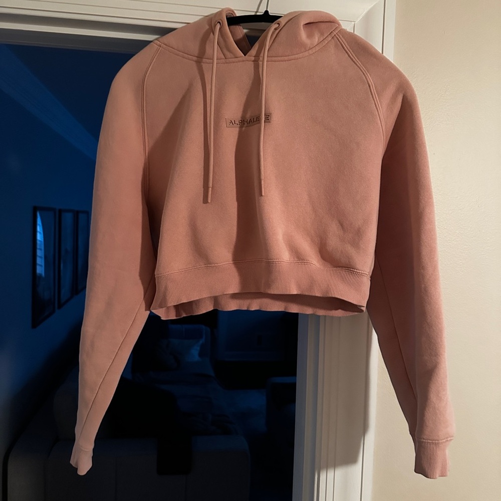 Alphalete Pink Relaxed Cropped Sweatshirt size medium